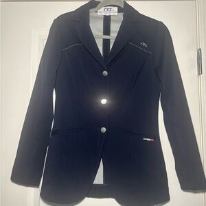 Alessandro Albanese Easy Care Navy show jacket Women’s Size Medium
